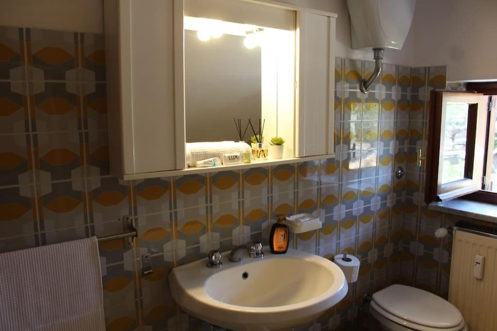 Spazioso Appartamento Castel di Leva Dış mekan fotoğraf